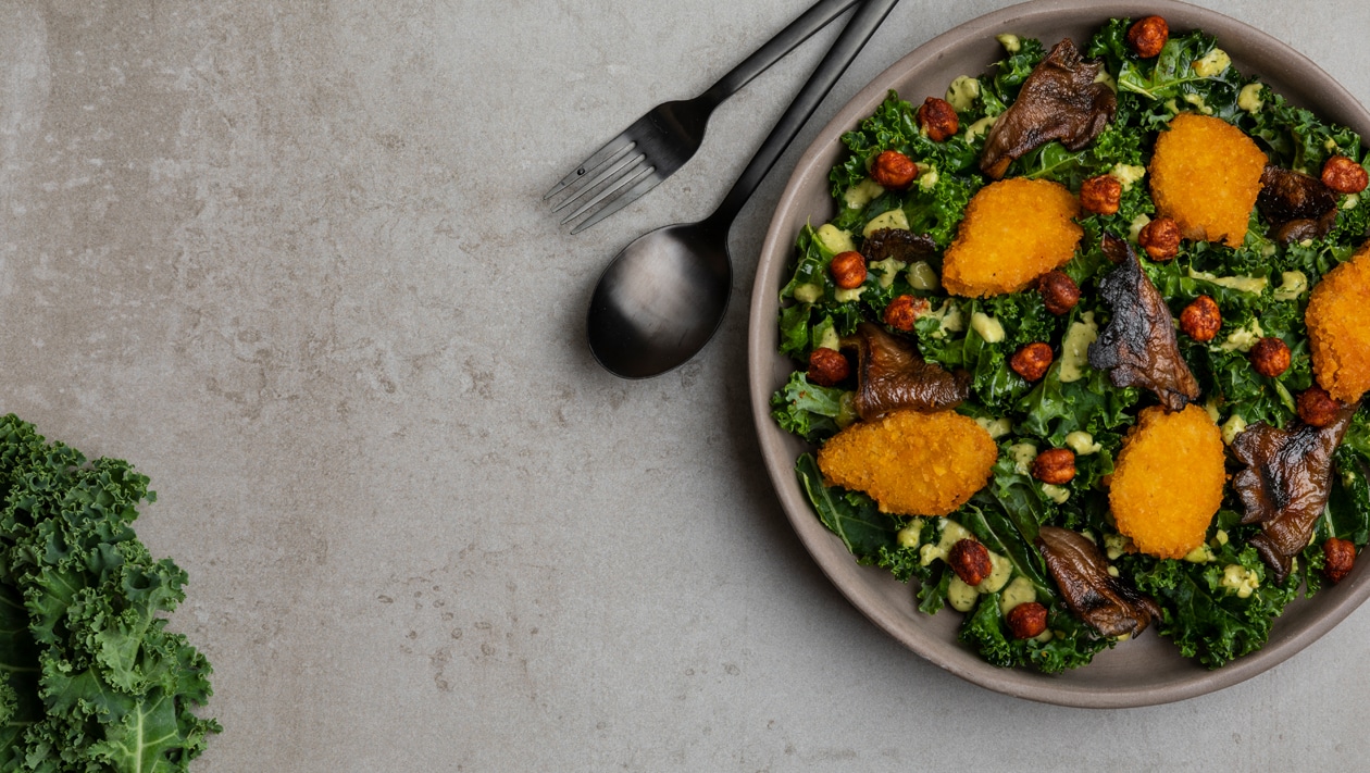 Kale Salad με Τραγανά NoChicken Nuggets